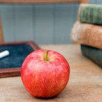 Teachers-apple-on-a-desk--007